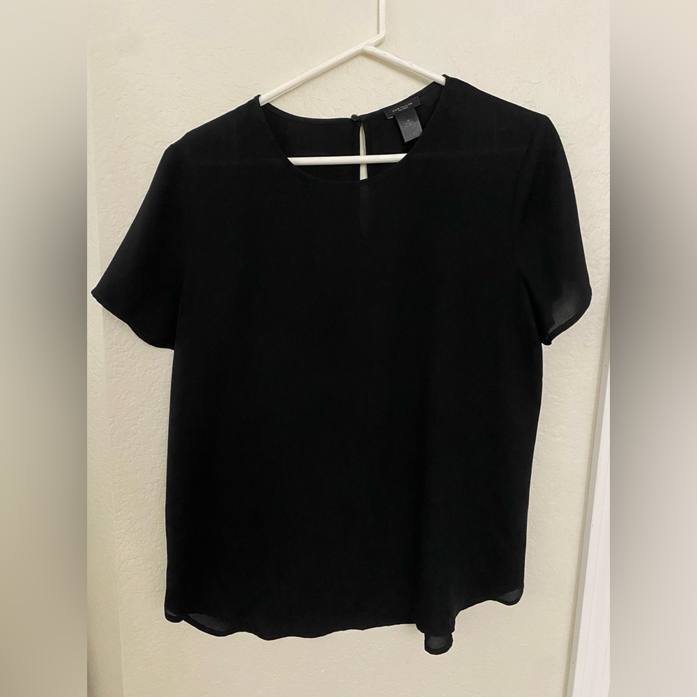 Ann Taylor black t shirt flowy dressy size m